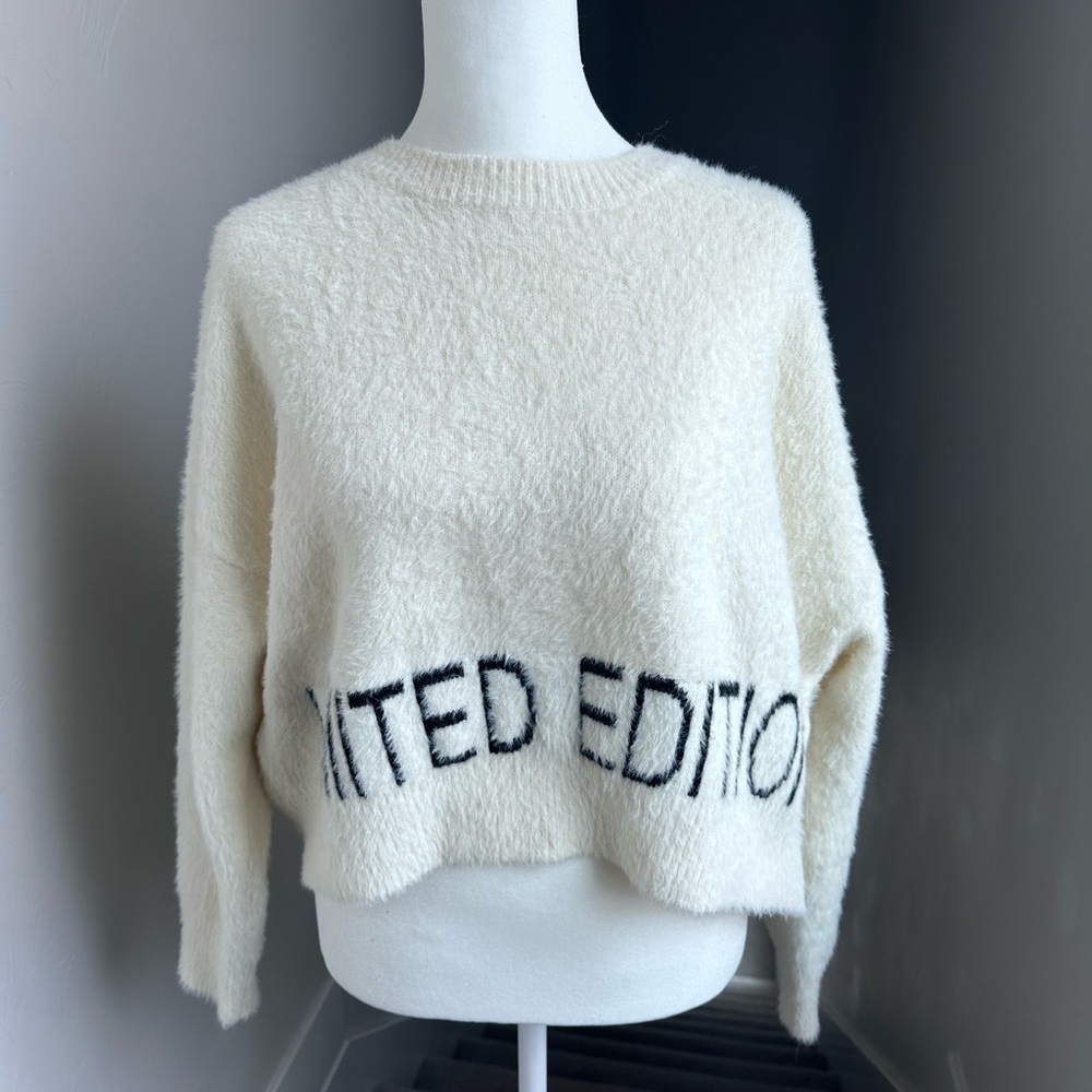 Adika Soft Fuzzy Cropped Sweater “Limited‎ Edition” Cream Oversized Cozy XS S